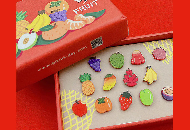 隨機10入水果精裝禮盒（別針）